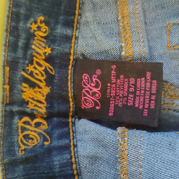 💖Bubblegum Knee length Capri Jeans - Picture 3 of 3